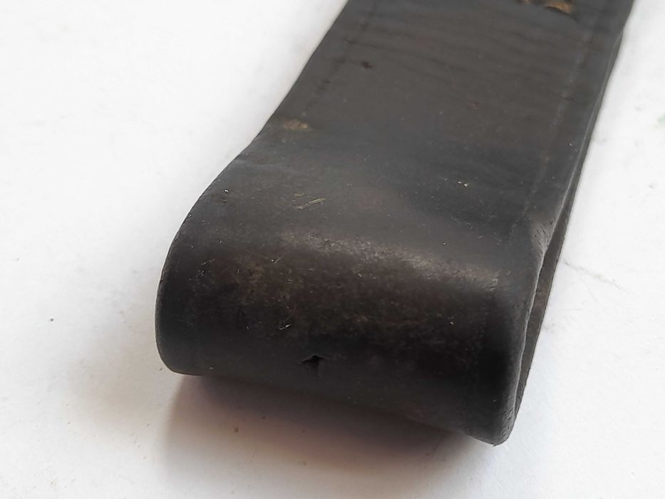 Żabka skórzana do bagnet Mauser, sygnowana (oryginał)