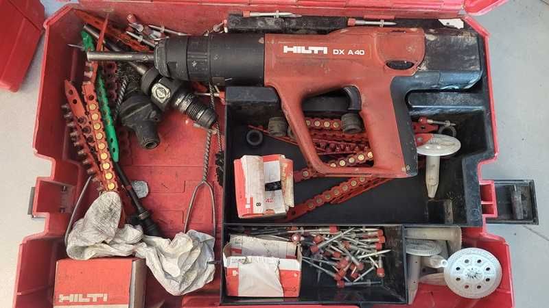 Hilti DX A40 osadzak prochowy do betonu i stali - uszkodzone