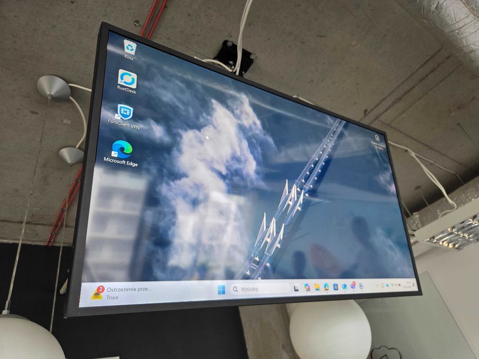 Monitor LCD 42 calowy + uchwyt