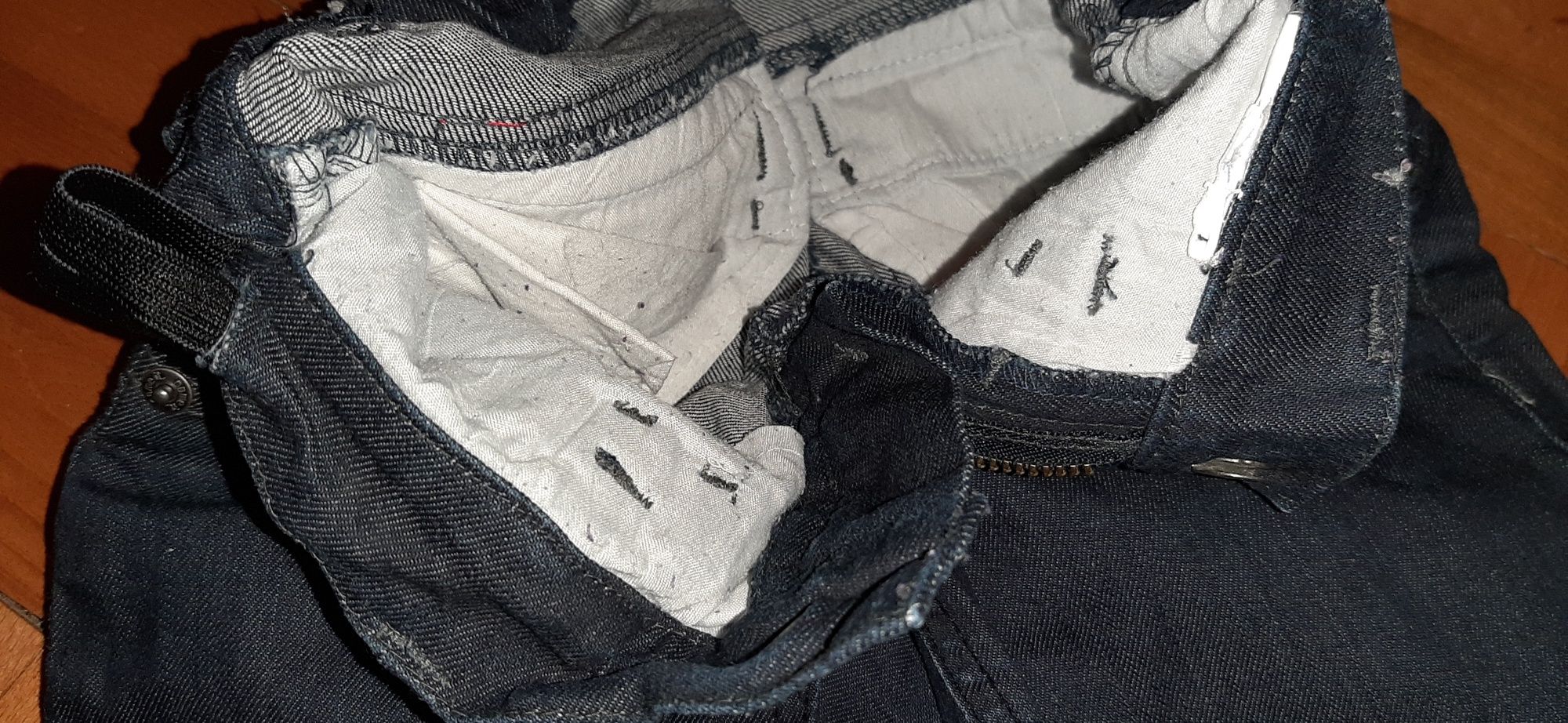 Spodnie jeans rozmiar z metki 128