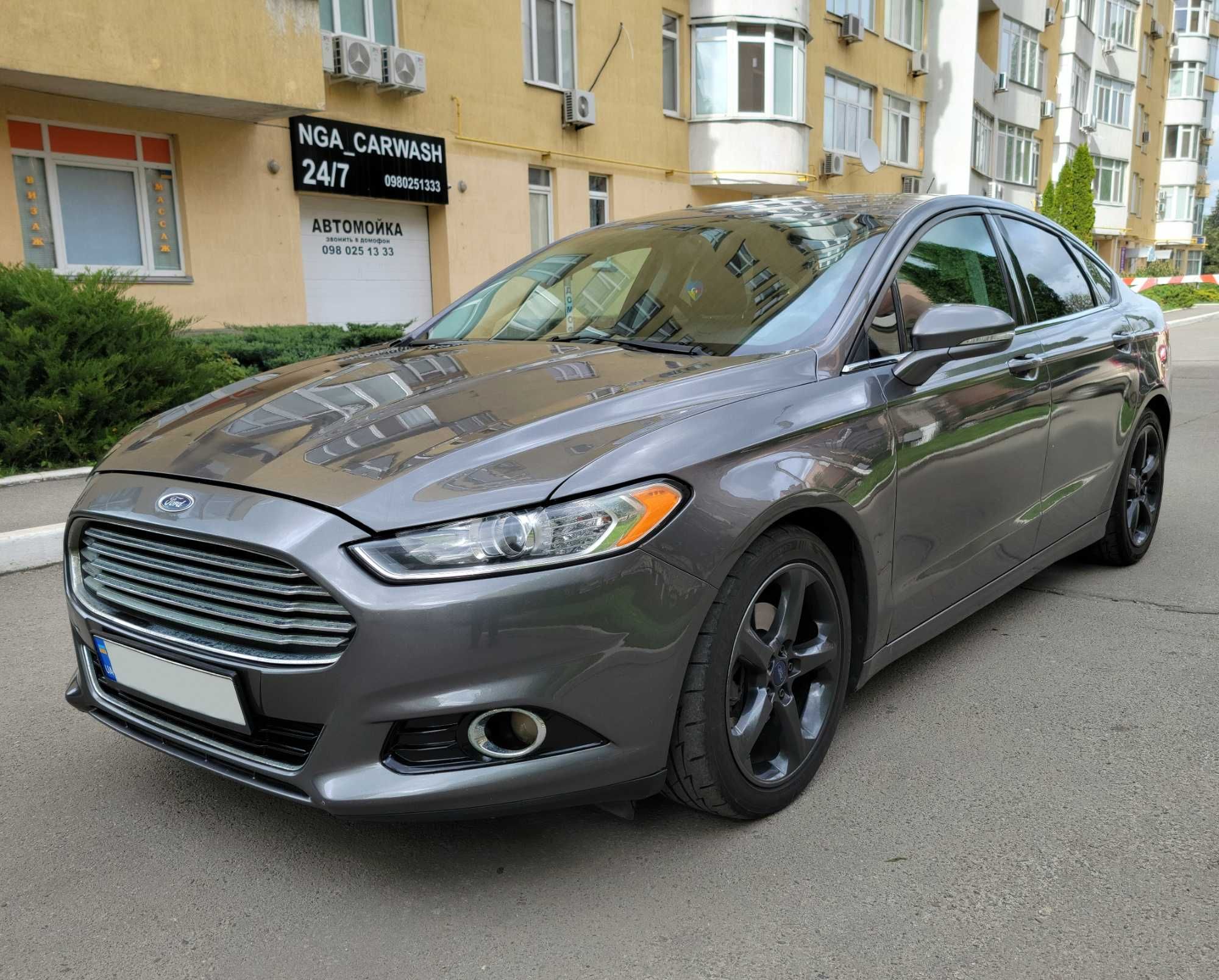 Ford Fusion 2.5 газ-бензин, 2013