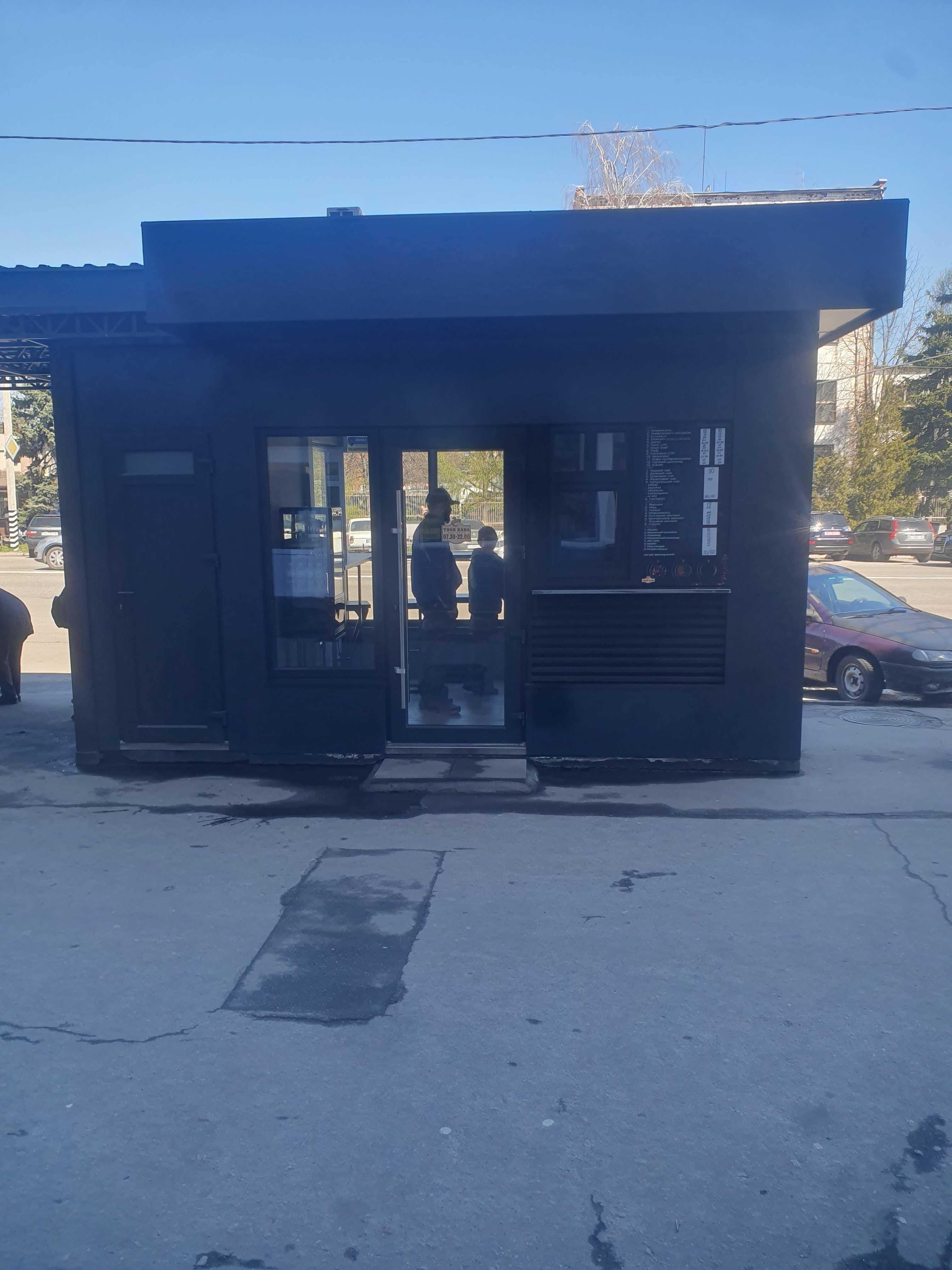 Продам приміщення кавярні в центрі
