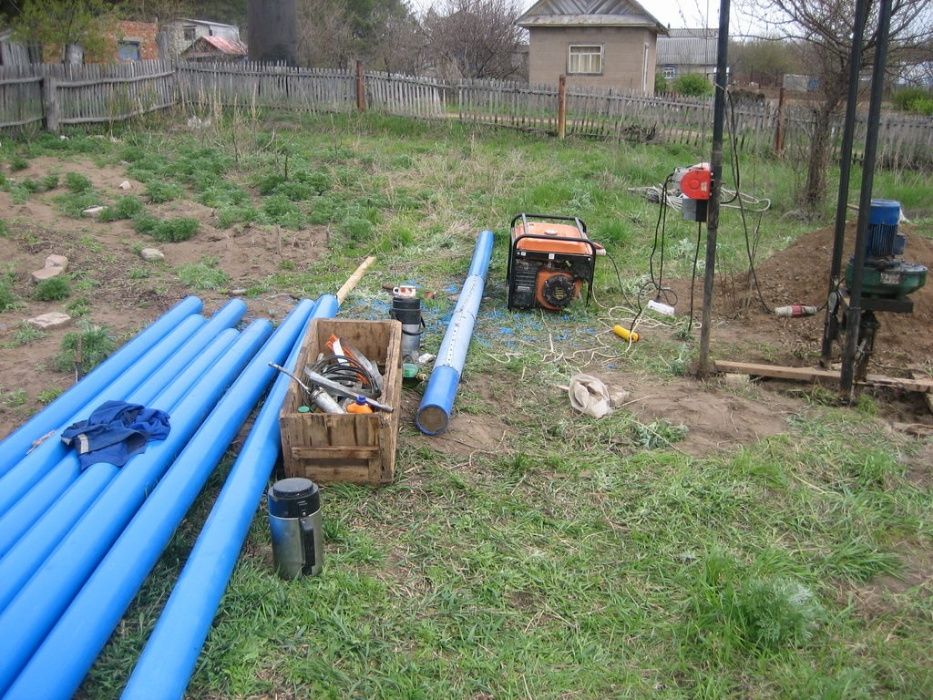 Буріння скважин на воду, під геоконтури, сваі, під ключ.Є генератор.