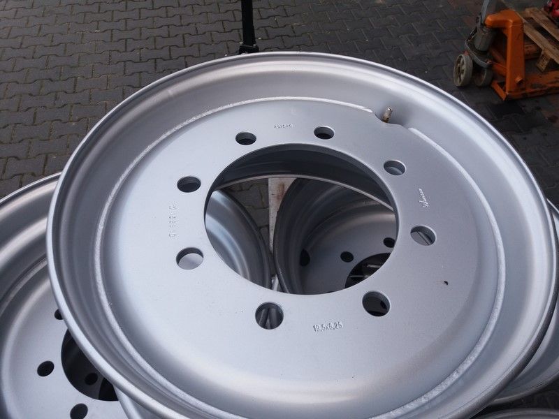 19,5-8,25 19,5x8,25 NOWE FELGI do Przyczep Lohr Autotransporter C.Brut
