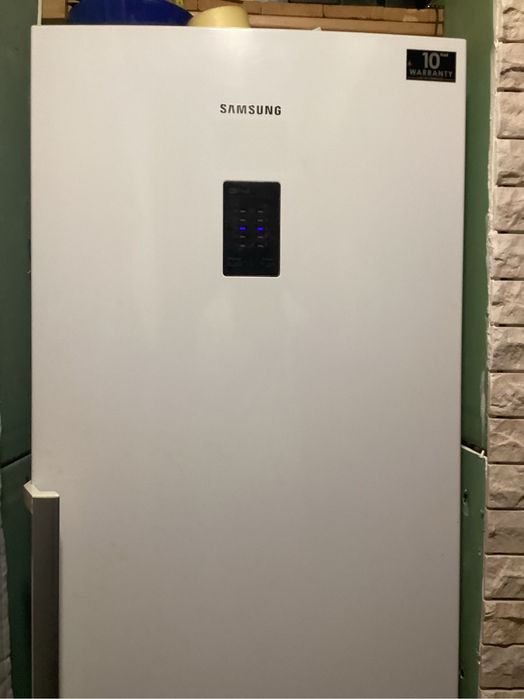 Продам холодильник срочно