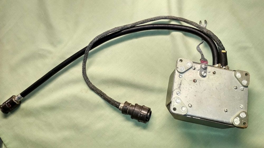 Антенный усилитель самолетного радио компаса АРК-9 СССР