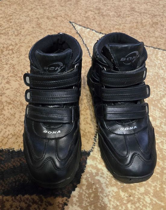 Зимние кожаные ботинки