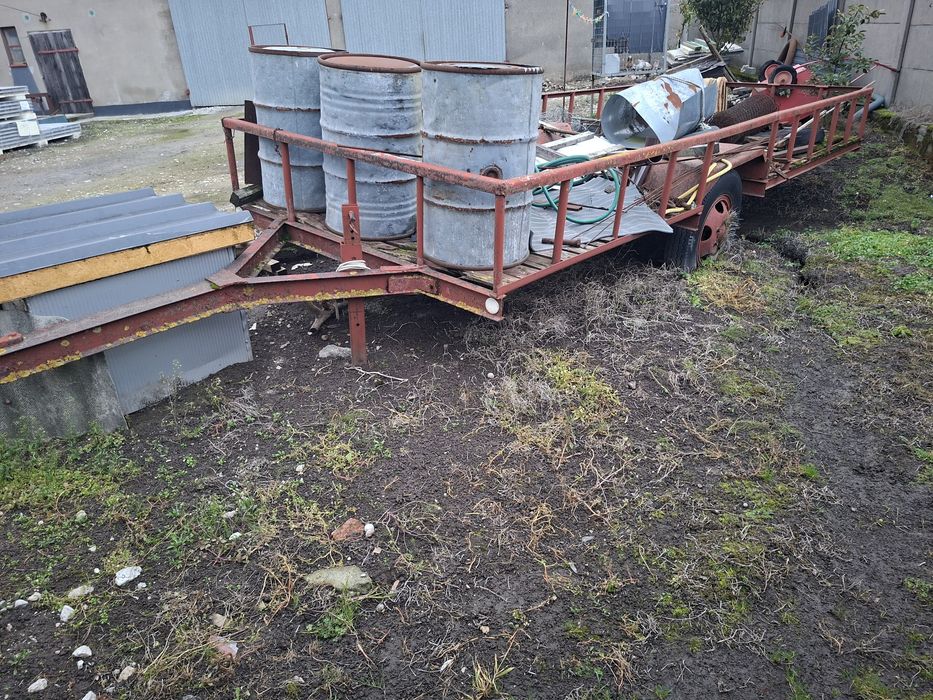 Dłużyca dojdą przyczepa na słomę