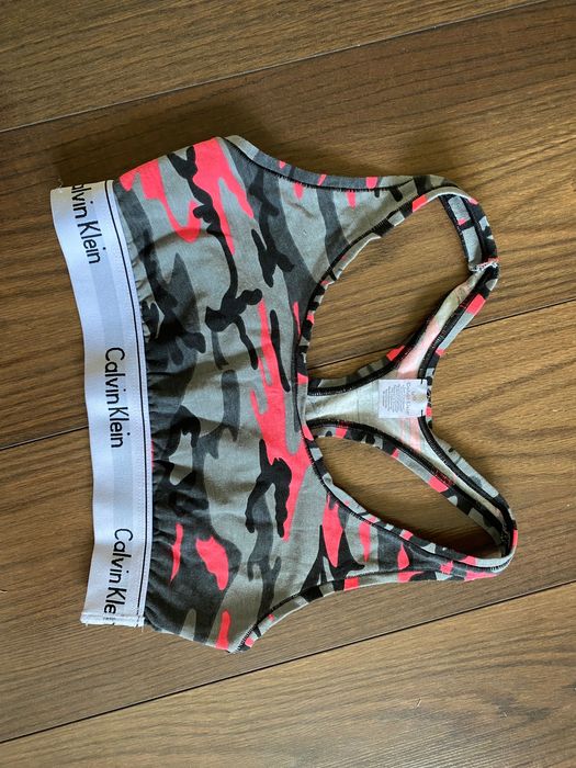Top stanik sportowy moro Calvin Klein XS oryginalny