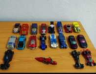 Carrinhos varias marcas - Hot Wheels