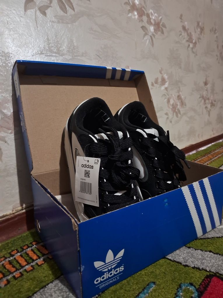 Adidas Adi 2000x