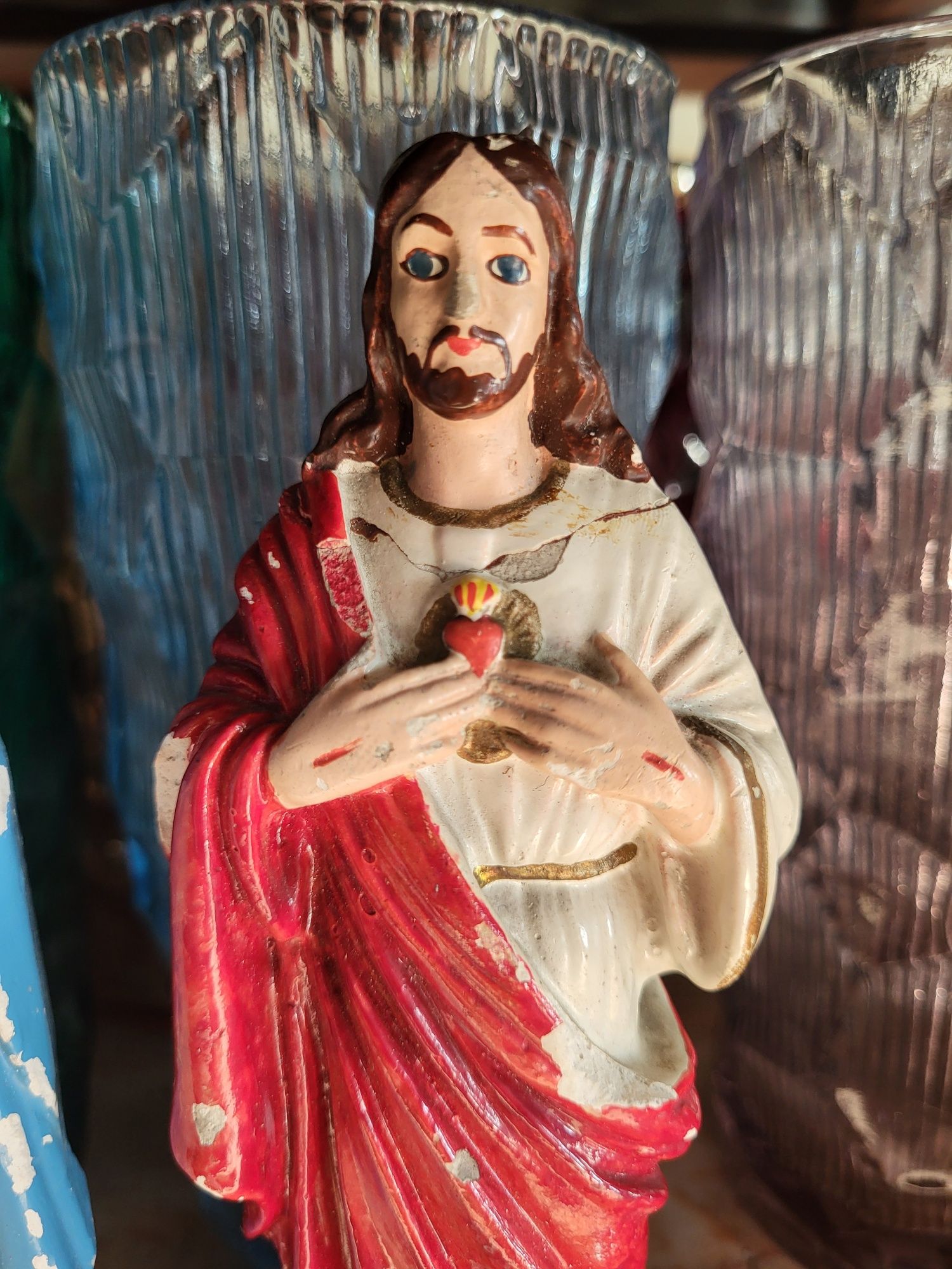 Stare gipsowe figurki Jezus i Maryja