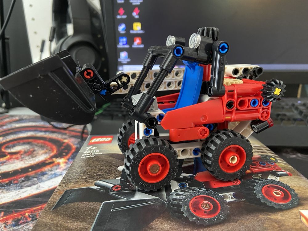 Kompletny zestaw lego technic koparka 2w1