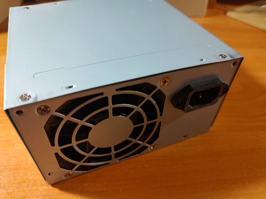 Импульсный регулируемый блок питания (18А)