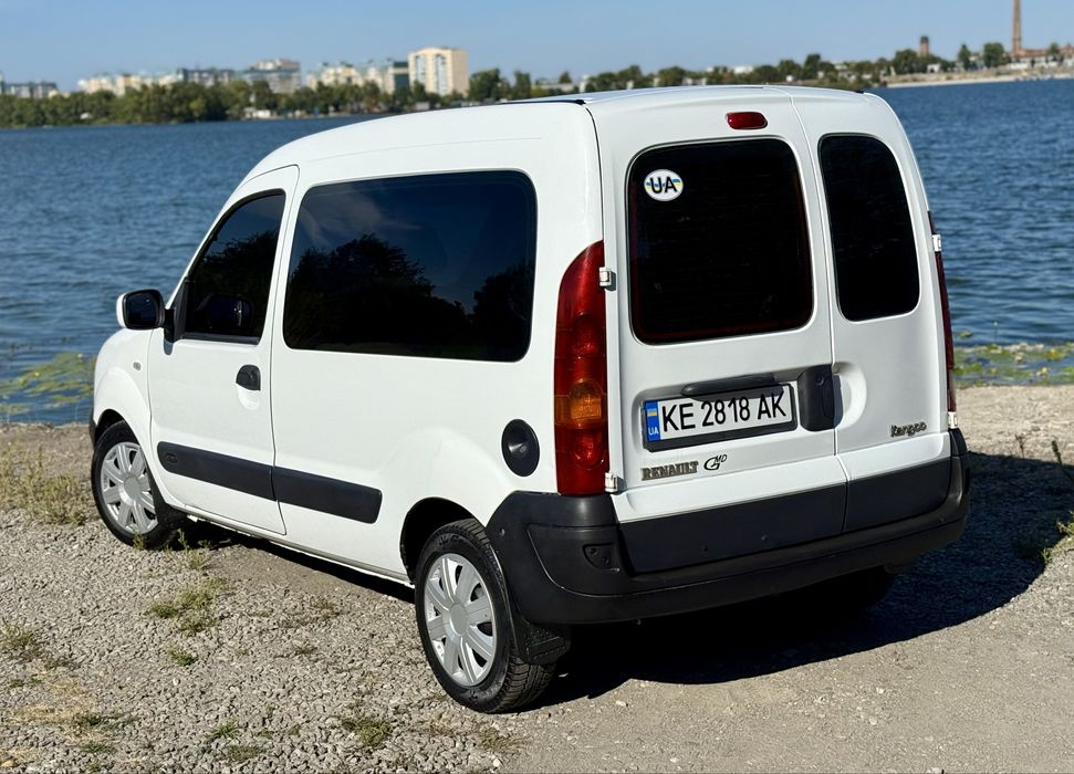 Renault Kangoo 1.5 K9K дизель пассажир