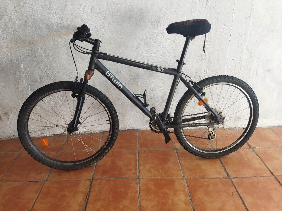 Bicicleta BTT rockrider muito pouco uso, boa de tudo