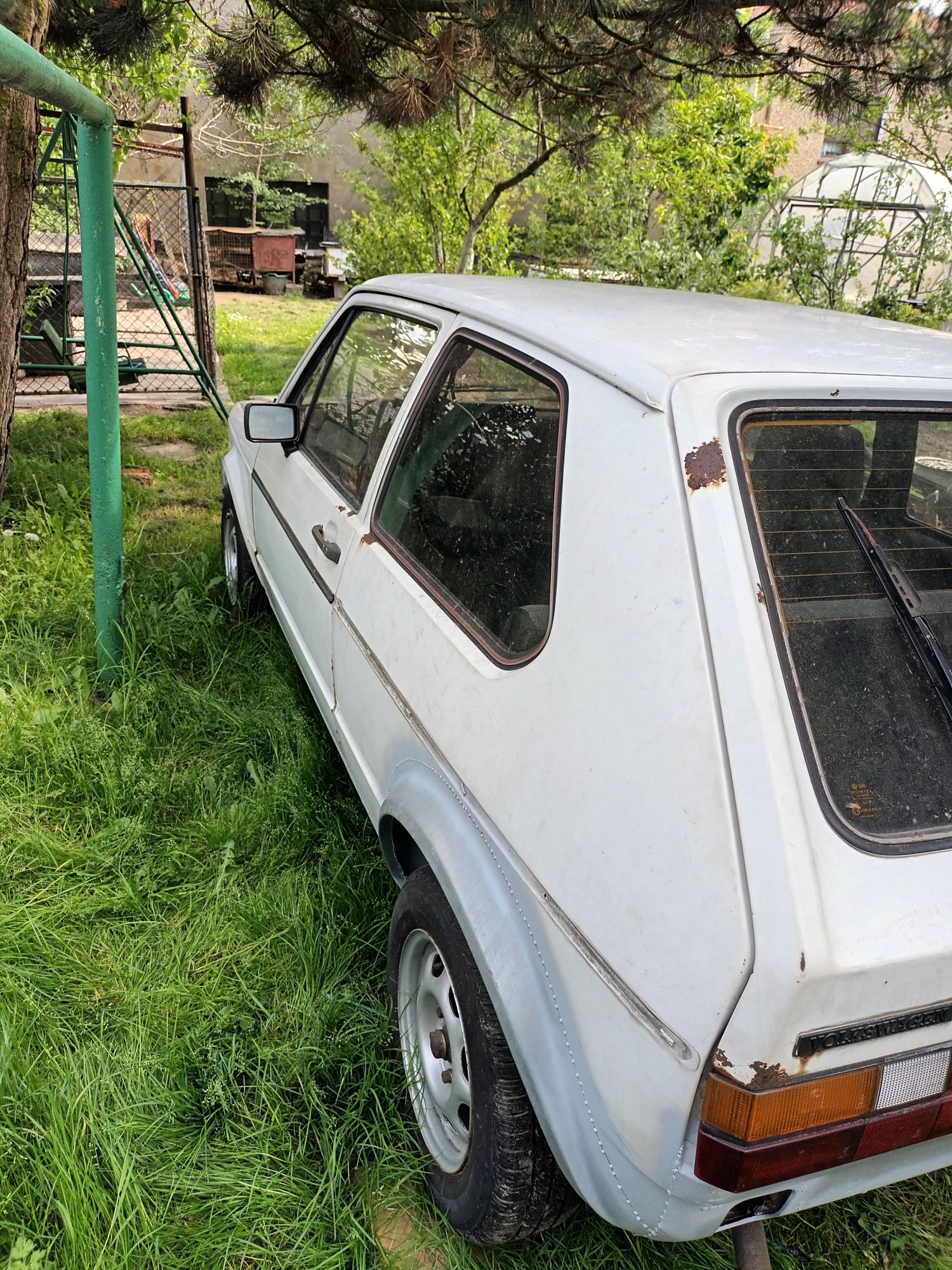 Vw golf 1 81r. Fajna Baza Kompletny