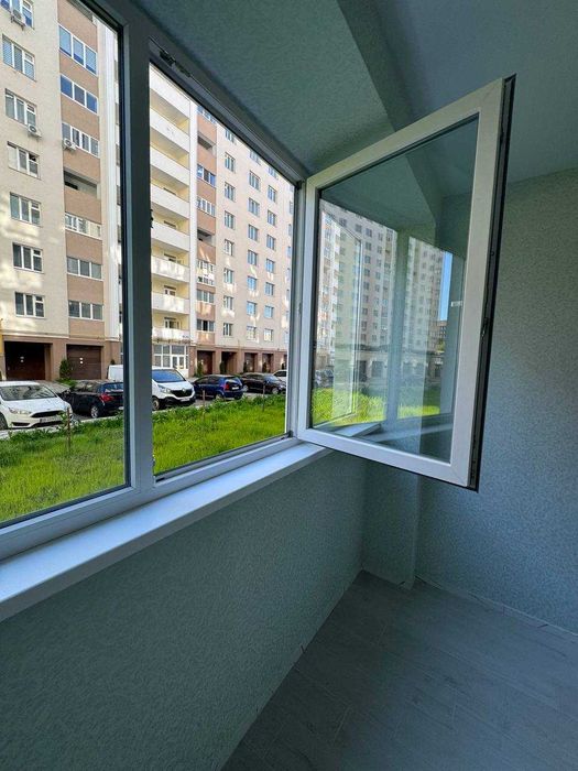 Продаж 1 к квартири в зданій новобудові з якісним ремонтом Озерна Рауш