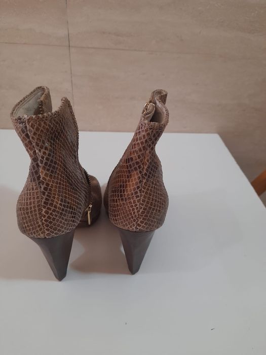 Botas Michael Kors, tamanho 36
