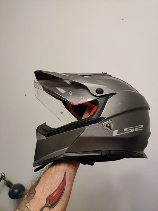 Kask LS2 Pioneer Evo