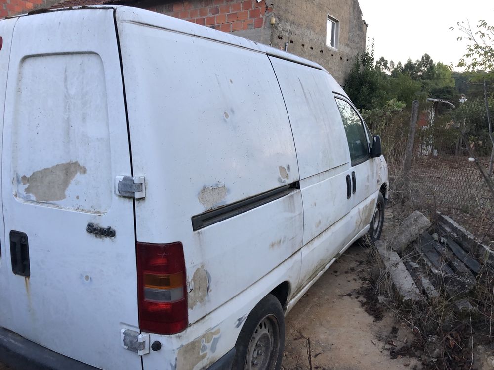 Fiat Scudo 2.0 JTD completa para peças