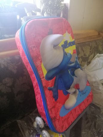 Продам чемодан детский VGR