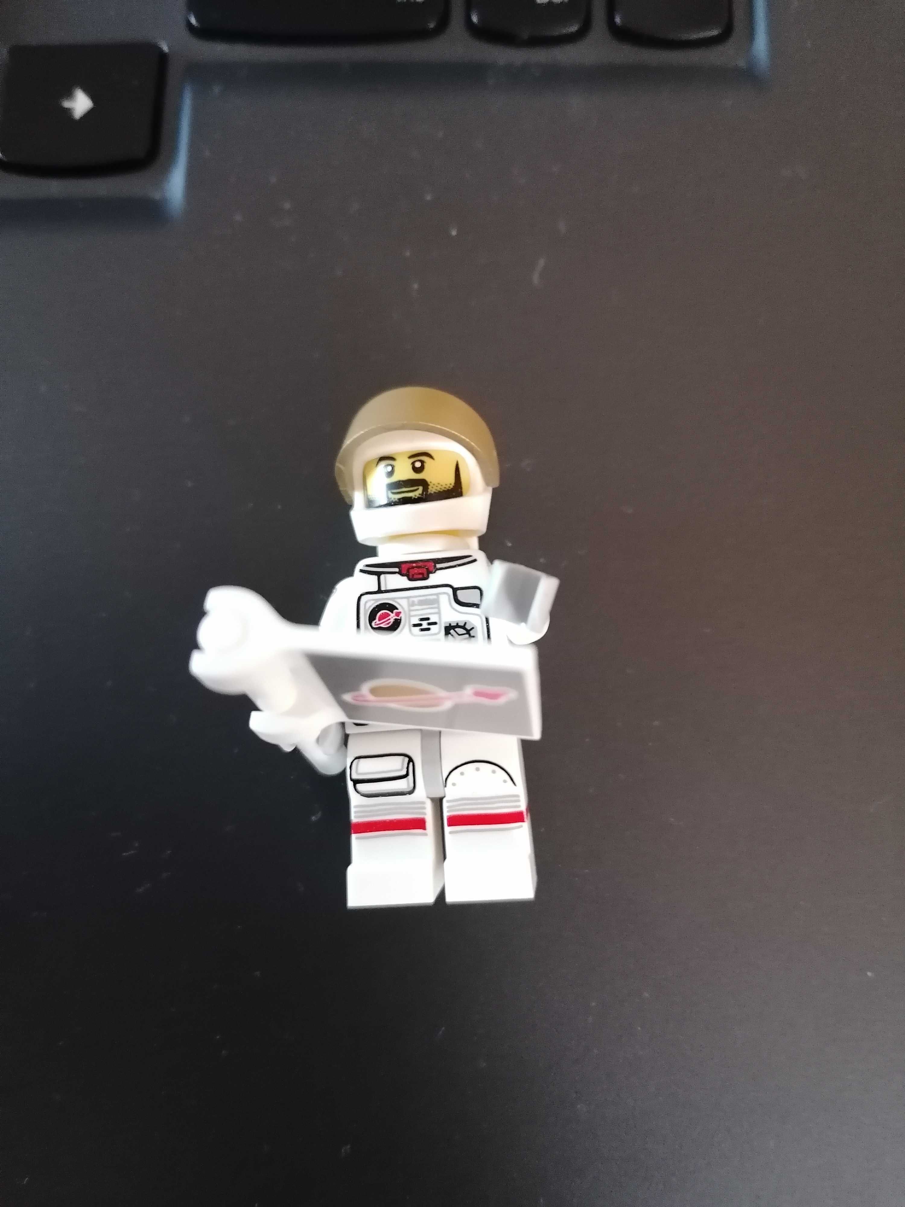 LEGO figurka col15-2 col229 Astronaut, Series 15