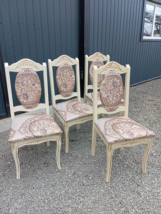 Стулья.Дерев'янні стільці.Крісла.Стілець у вітальню.М'який стілець