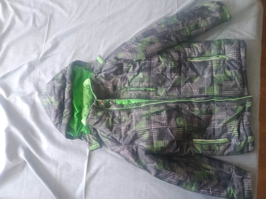 Зимняя куртка на мальчика