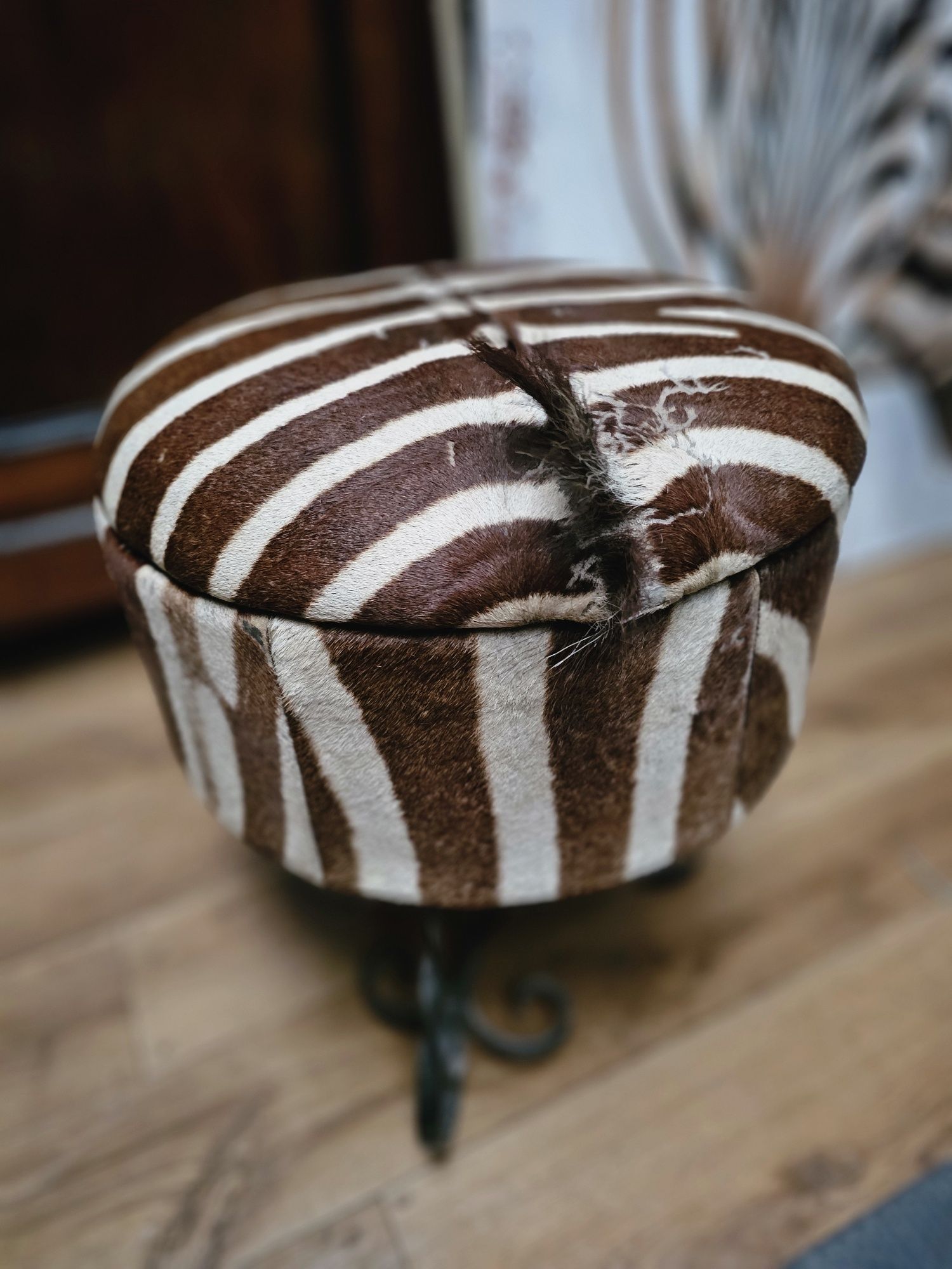 Pufa oryginał futro zebry zebra Afryka #1545 Stylowy Węgrów