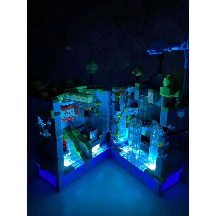 Конструктор типа Лего Minecraft Битва в пещере и Снежная деревня LED