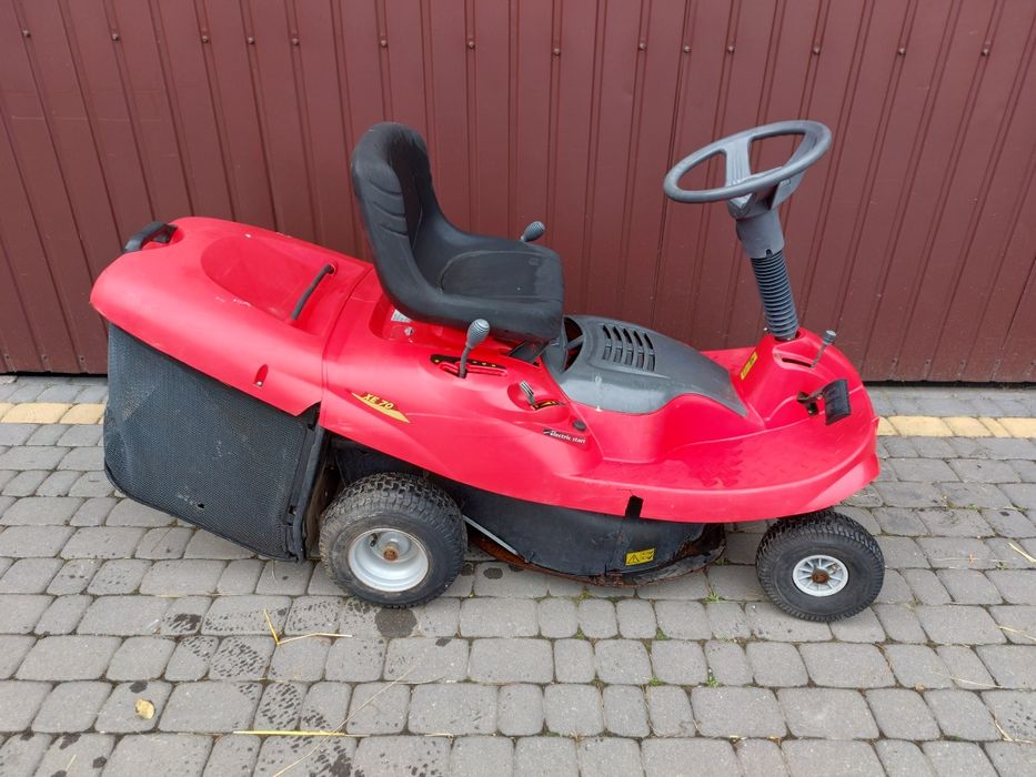 Ciągniczek Castel Garden