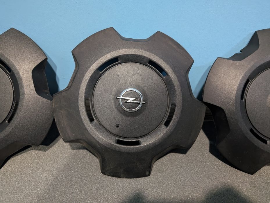 Оригінальні ковпаки заглушки Opel Vivaro Renault Traffic