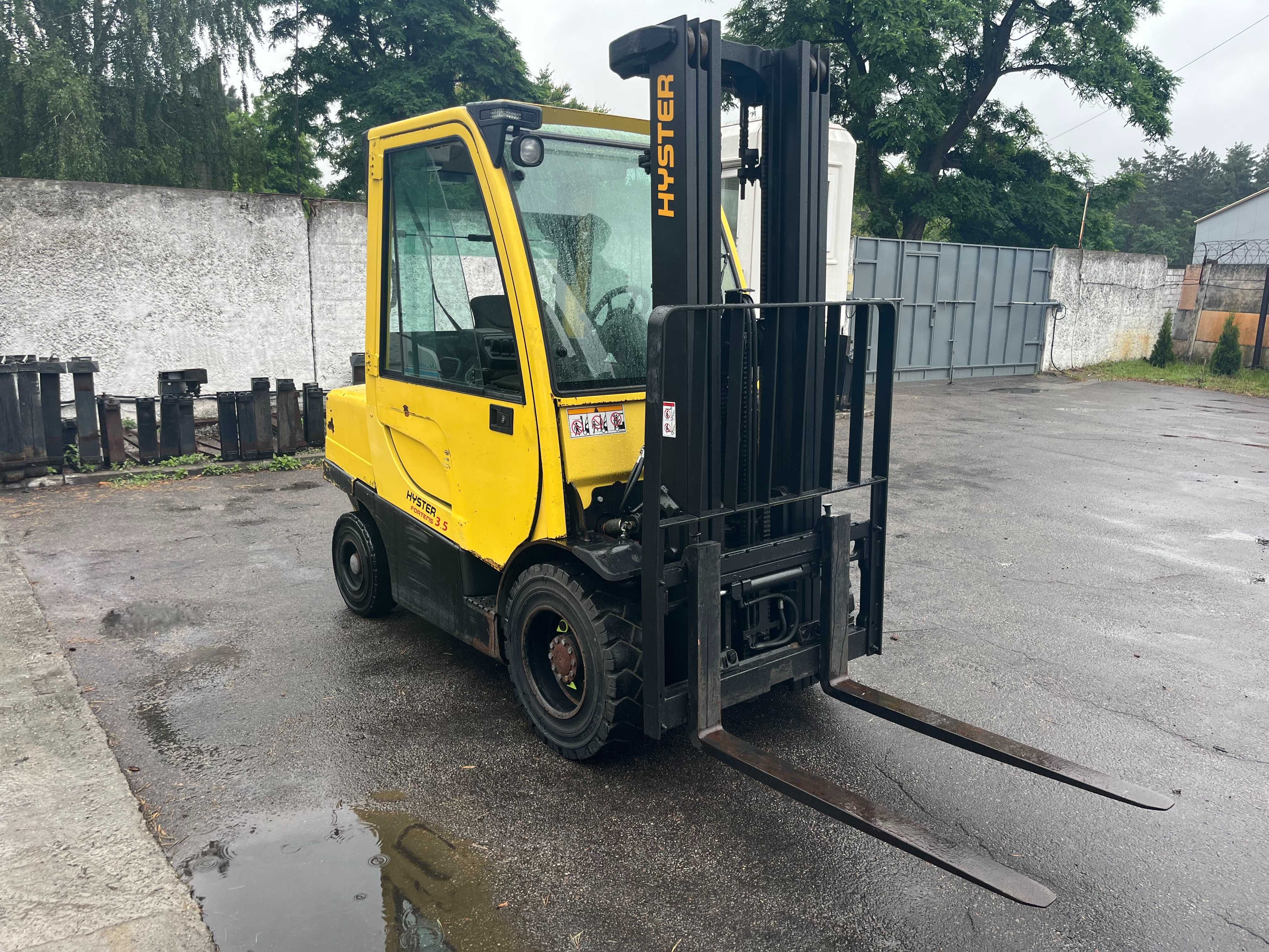 Навантажувач вилковий Hyster H3.5FT дизель