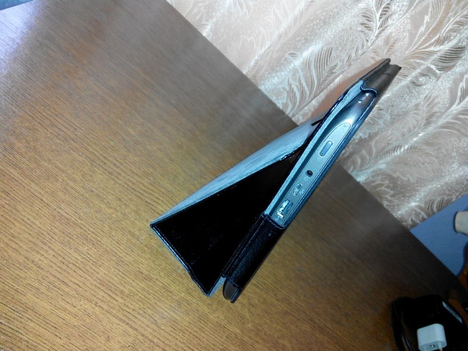 Acer A210 16Gb Планшет
