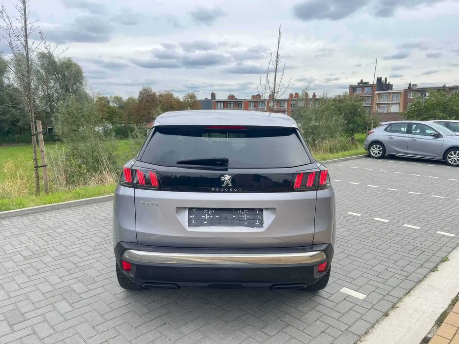 Peugeot 3008      2021