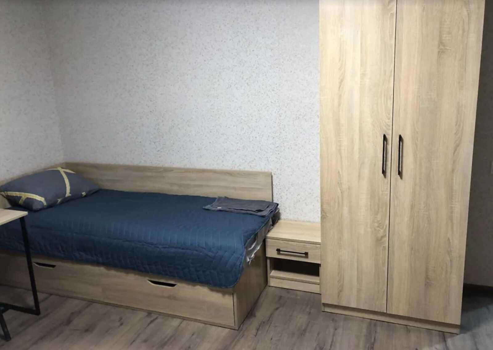 Здається житло, 1-но кімната, для одного або декілька людей. Центр.