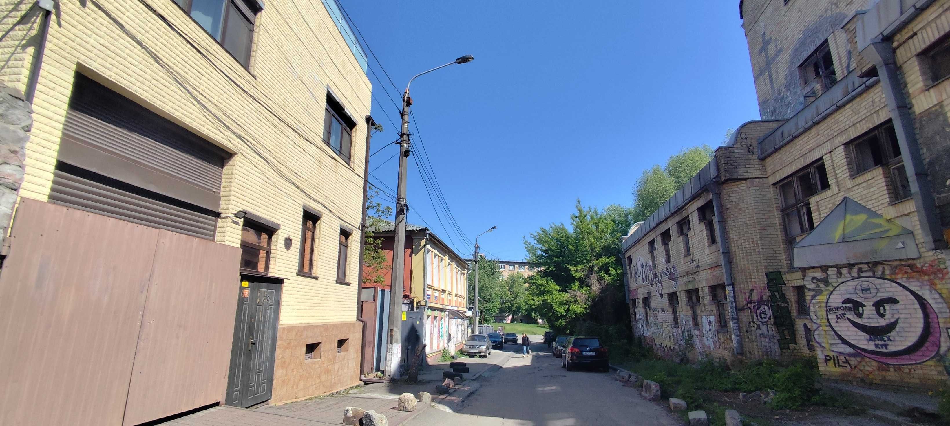 Продаж будинку 746 кв.м. під офіс, представництво. 7,5 соток. Без %