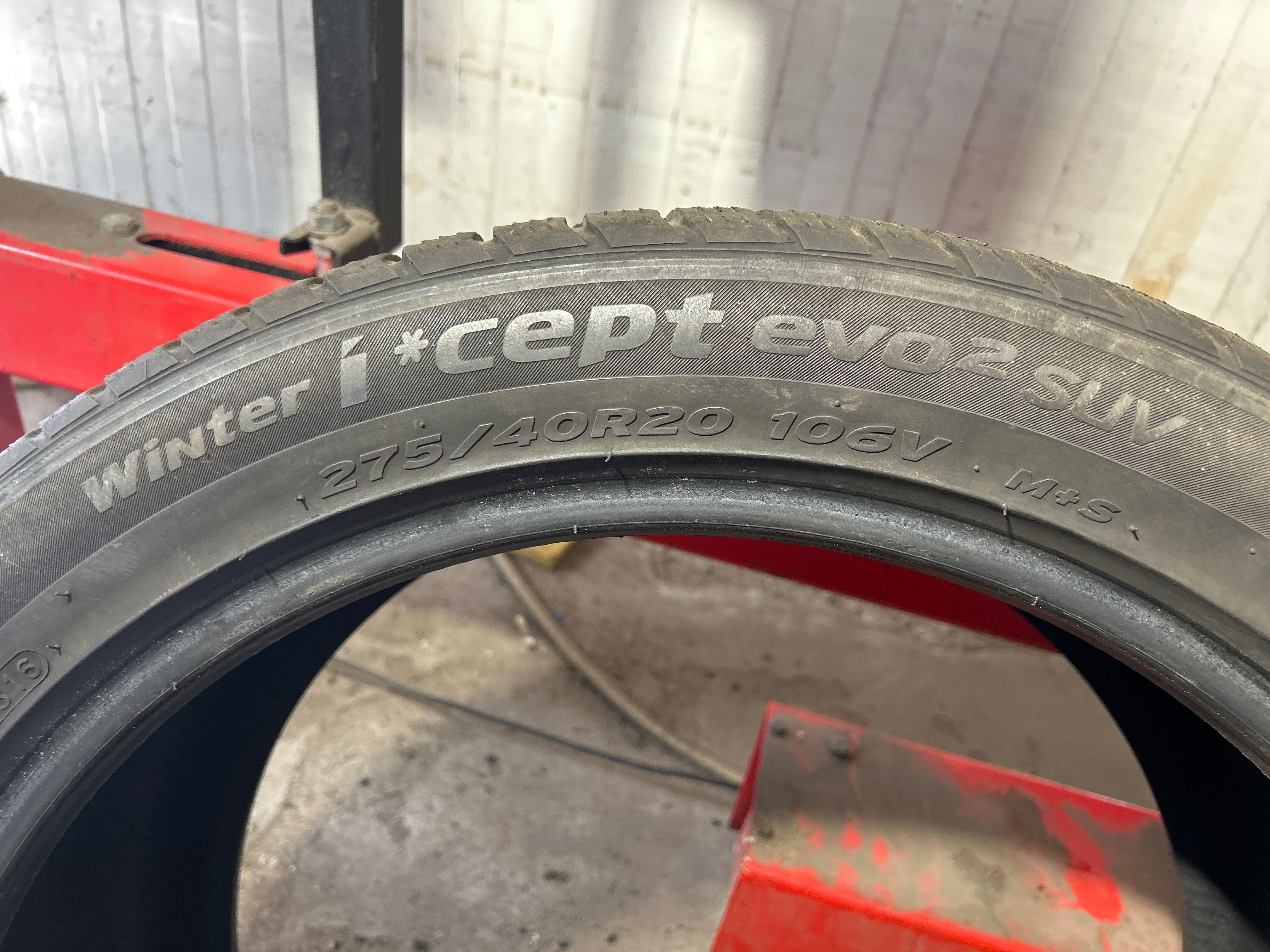 Hankook Winter i cept evo2 suv 275/40/20 106V