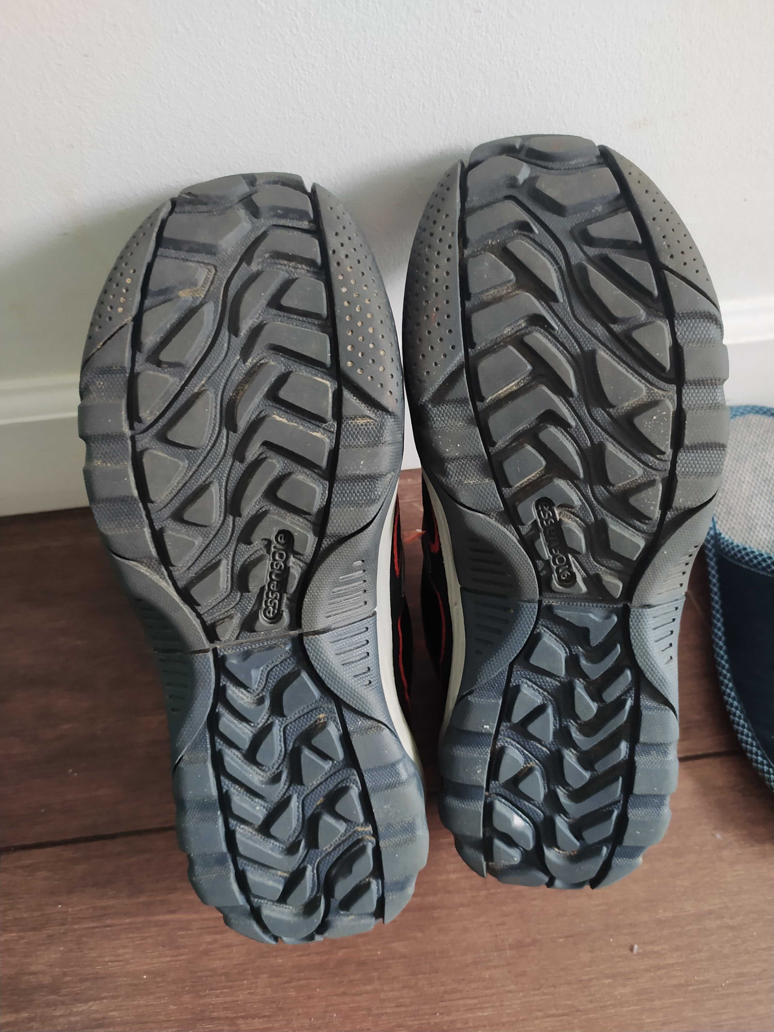 Міцні кросівки посилений носочок кроссовки quechua 33p. 21 см