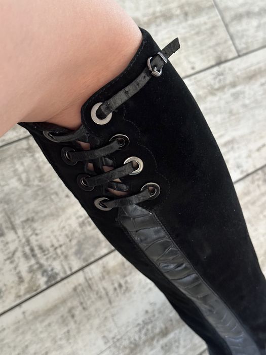 Зимові замшеві чоботи