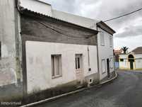 Moradia T2 para venda