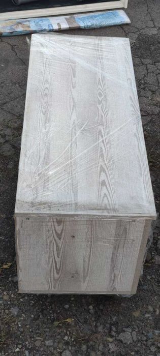 Тумба на ніжках ДСП