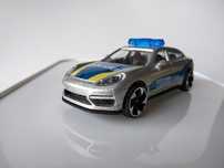 1/64 Porsche Panamera Turbo "Polizei" (2018)