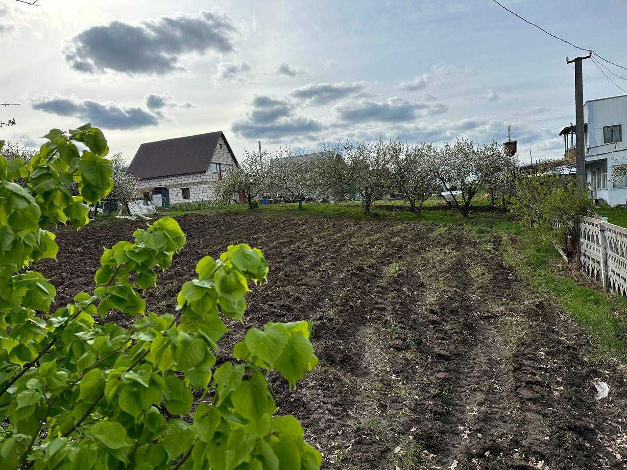 Продаю ділянку під забудову таунхаусів, дуплексів, будинків під Києвом