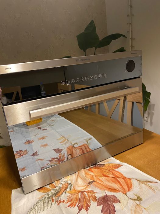 Piekarnik parowy Electrolux do zabudowy