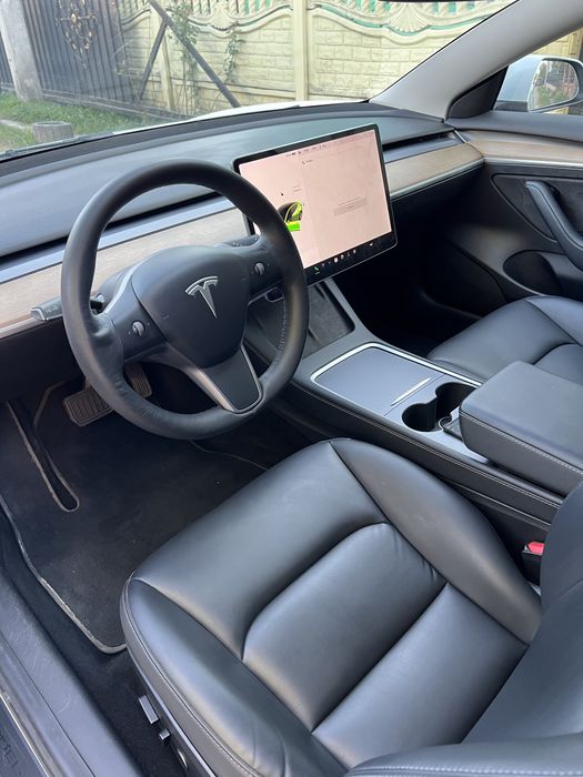 Tesla Model 3 Long Range 2021 • 523 км запас ходу • AWD