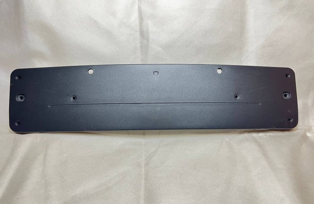 Подиум кронштейн держатель номера номерного знака Mercedes W212 AMG