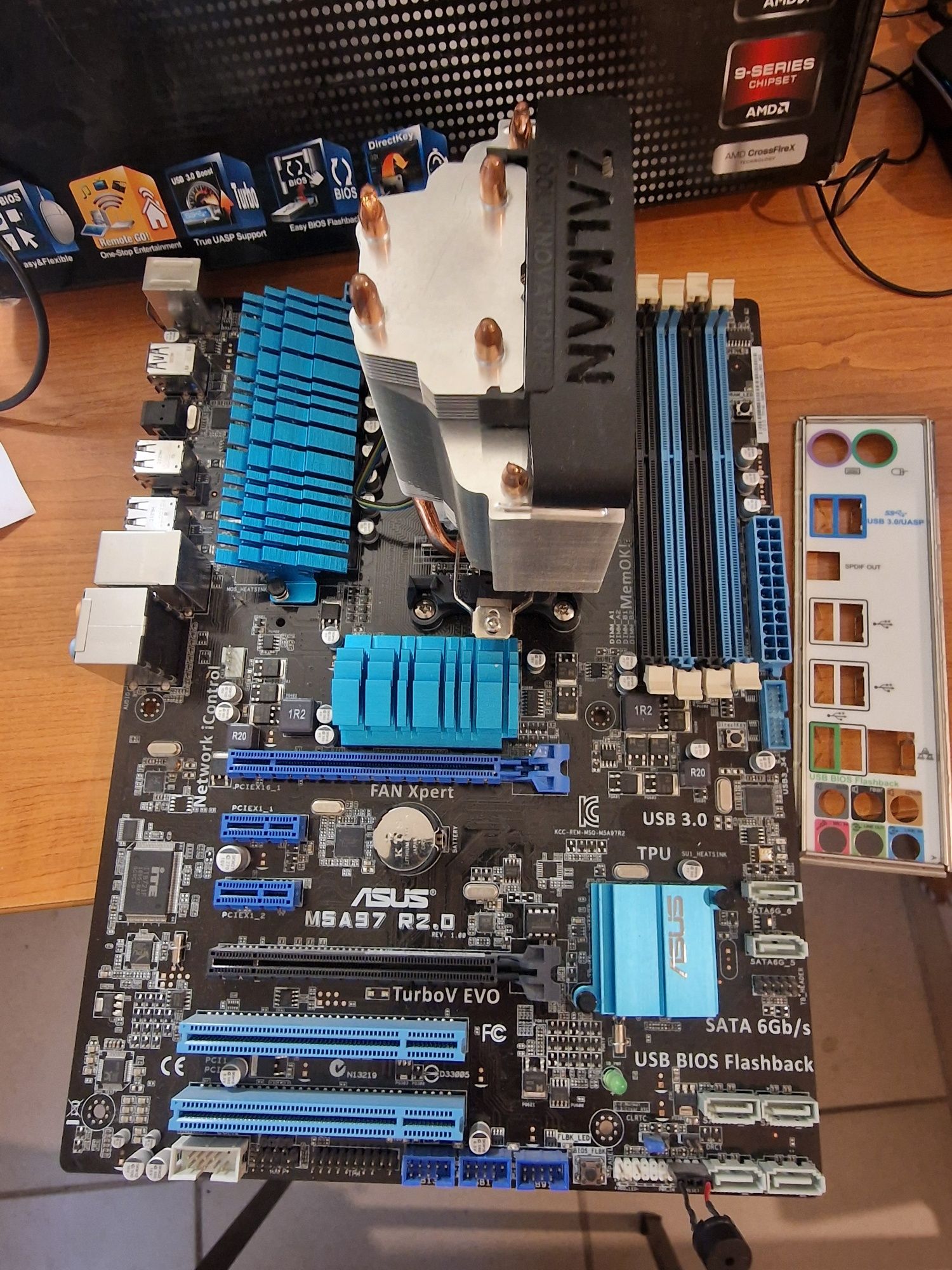 Комплект материнська плата Asus M5A97 R2.0 sAM3+, та amd fx8300