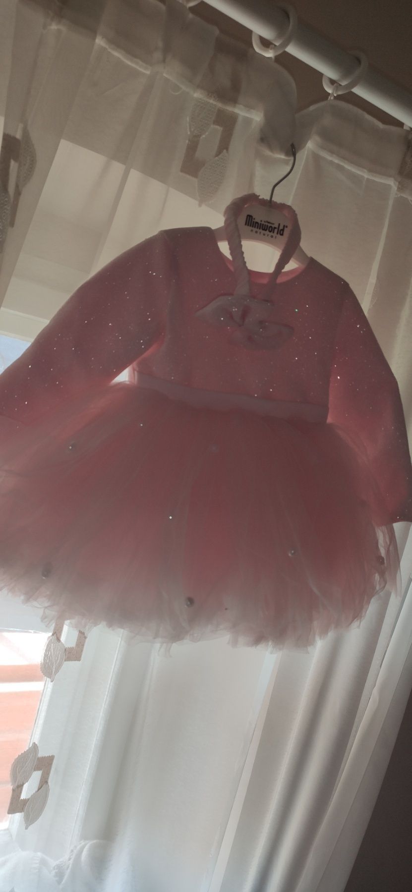 Празничное платье для девочки 1 год